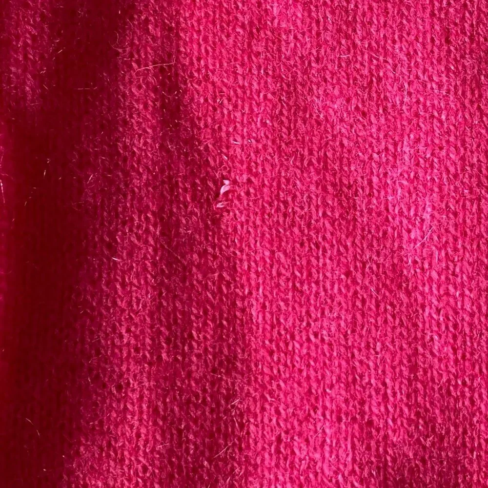 Hannah Rose Fuchsia Pink 100% Cashmere Lightweight Scarf Quiet Luxury Classic